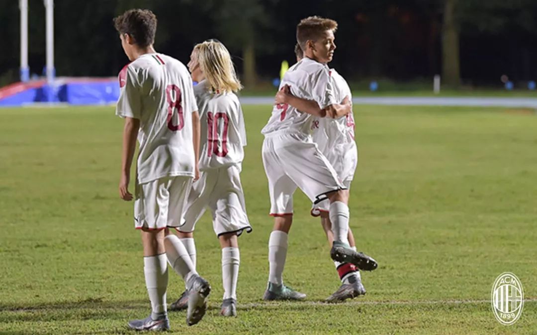 B体育体育app下载-关于卡利亚里青训学员跻身一线队，助球队壮大阵容的信息