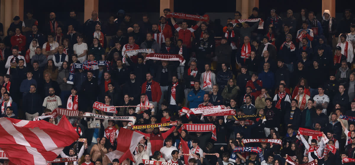 包含火爆场面！热身赛竟然爆发冲突！的词条