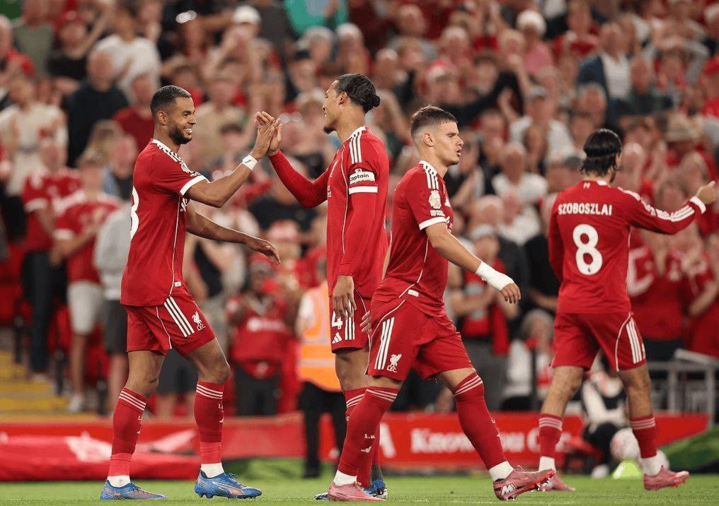 B体育体育下载-利物浦逆转制胜曼联，梅西破门传射帮球队提前实现保级的简单介绍