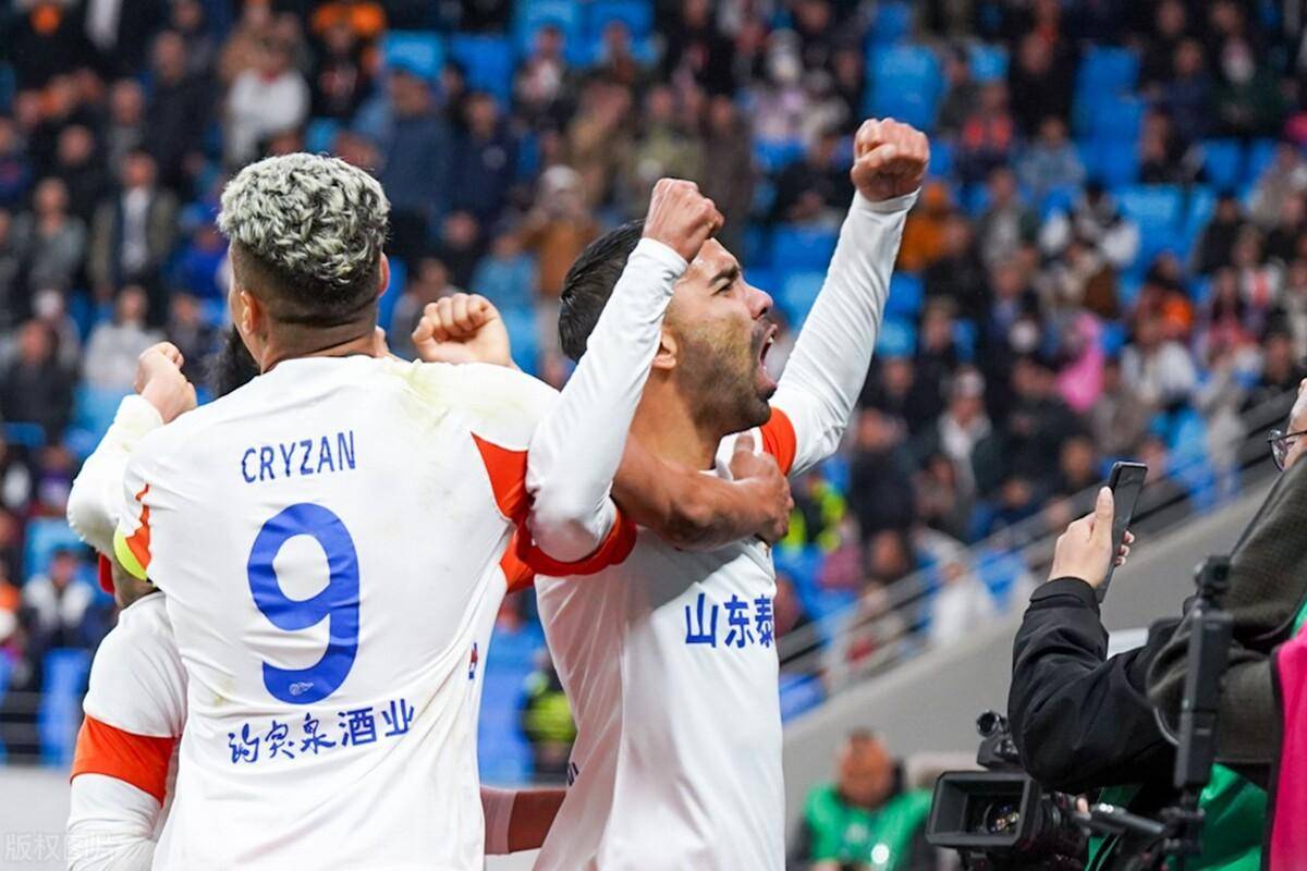 山东鲁能青岛黄海对决，鲁能获胜的简单介绍