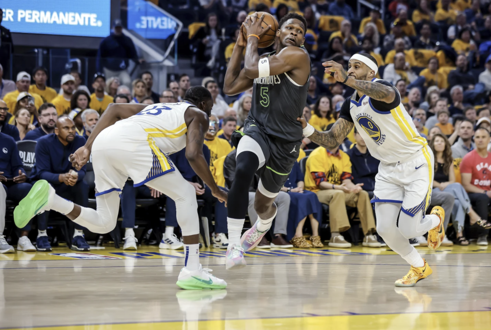 B体育体育亚洲官网-森林狼艰难击败尼克斯