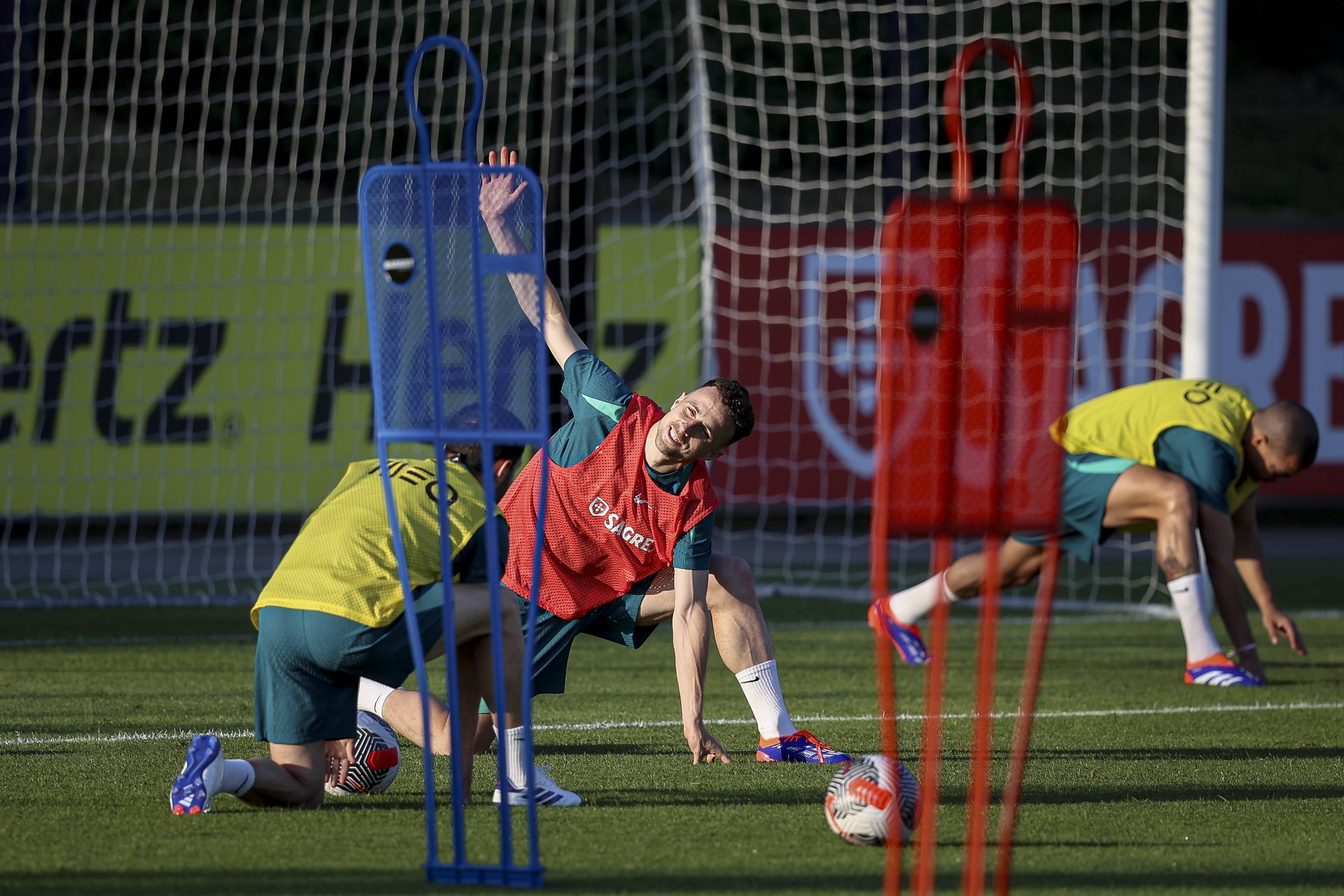 B体育体育下载-关于阿尔梅里亚队力求保级，球员积极备战的信息