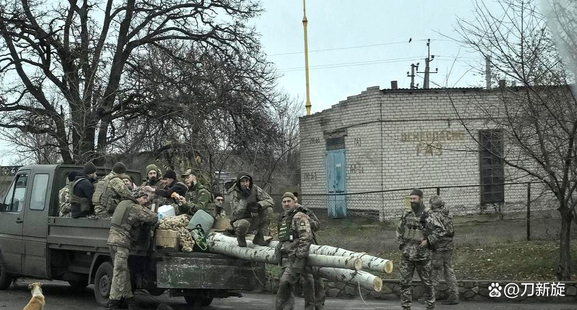 包含双方对峙不下，局势胶着不决的词条